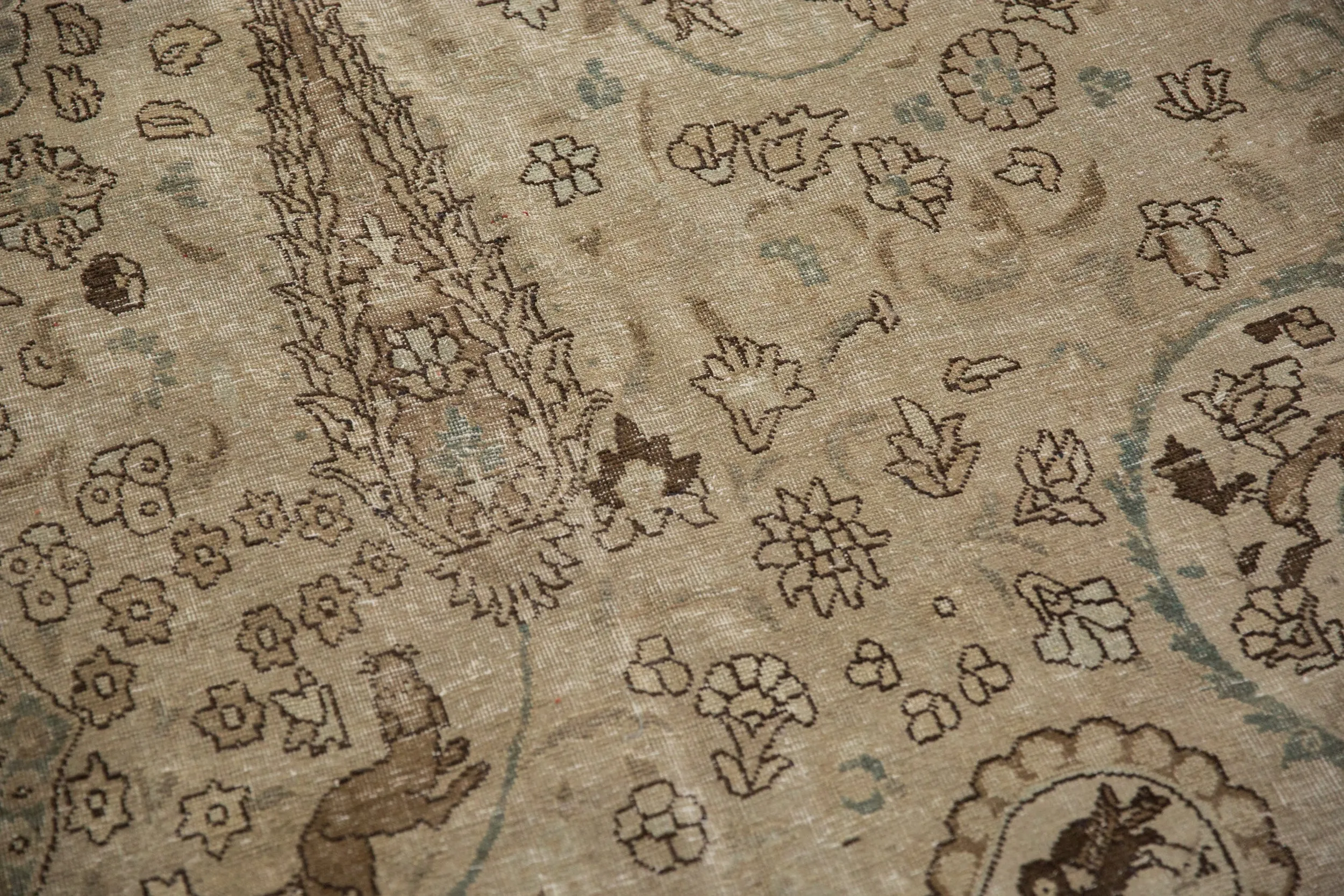 11x14.5 Vintage Distressed Tabriz Carpet
