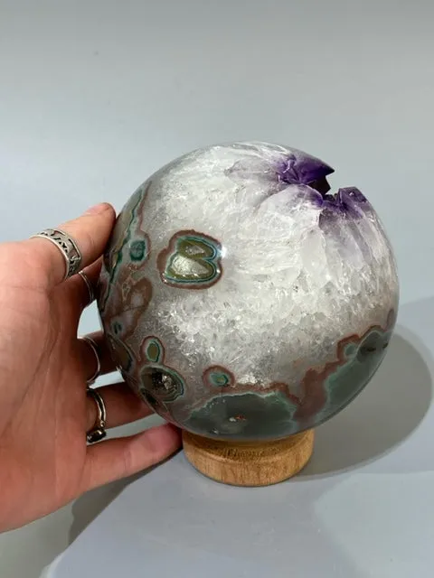 Amethyst Sphere