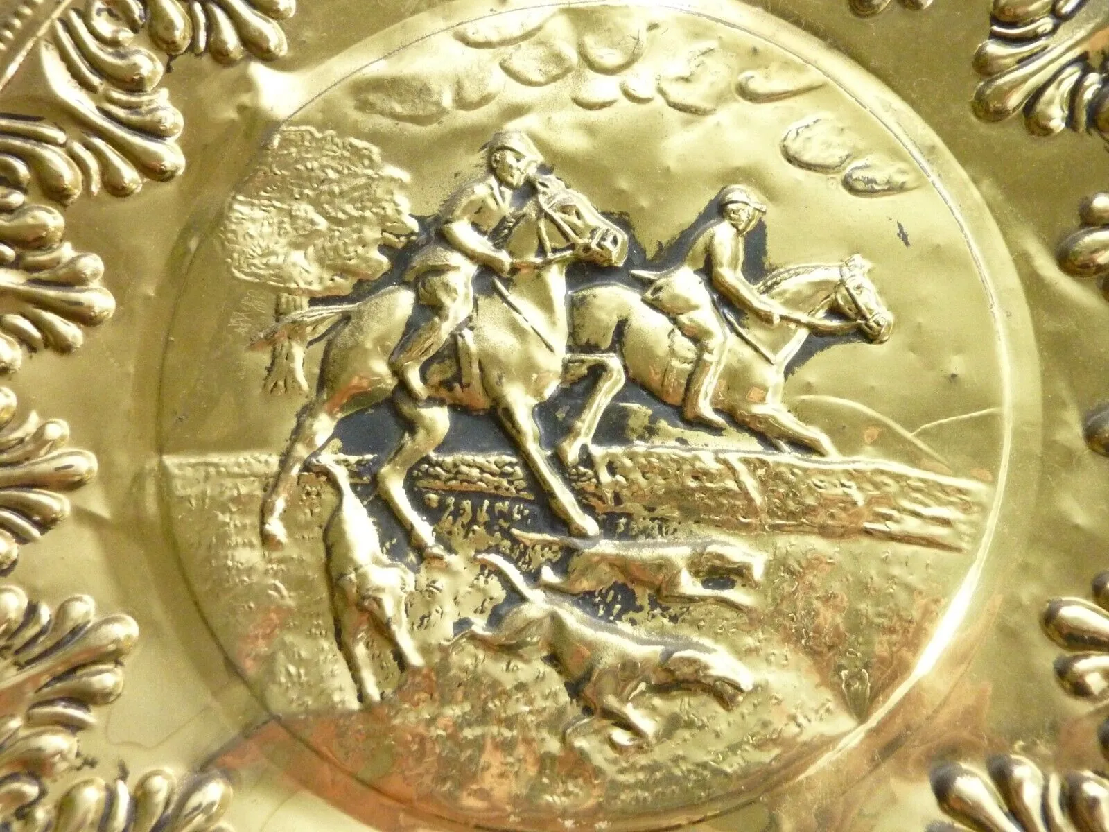 Art Wall Hangings Pair Vintage Brass Plates Featuring Fox Hunting Scenes