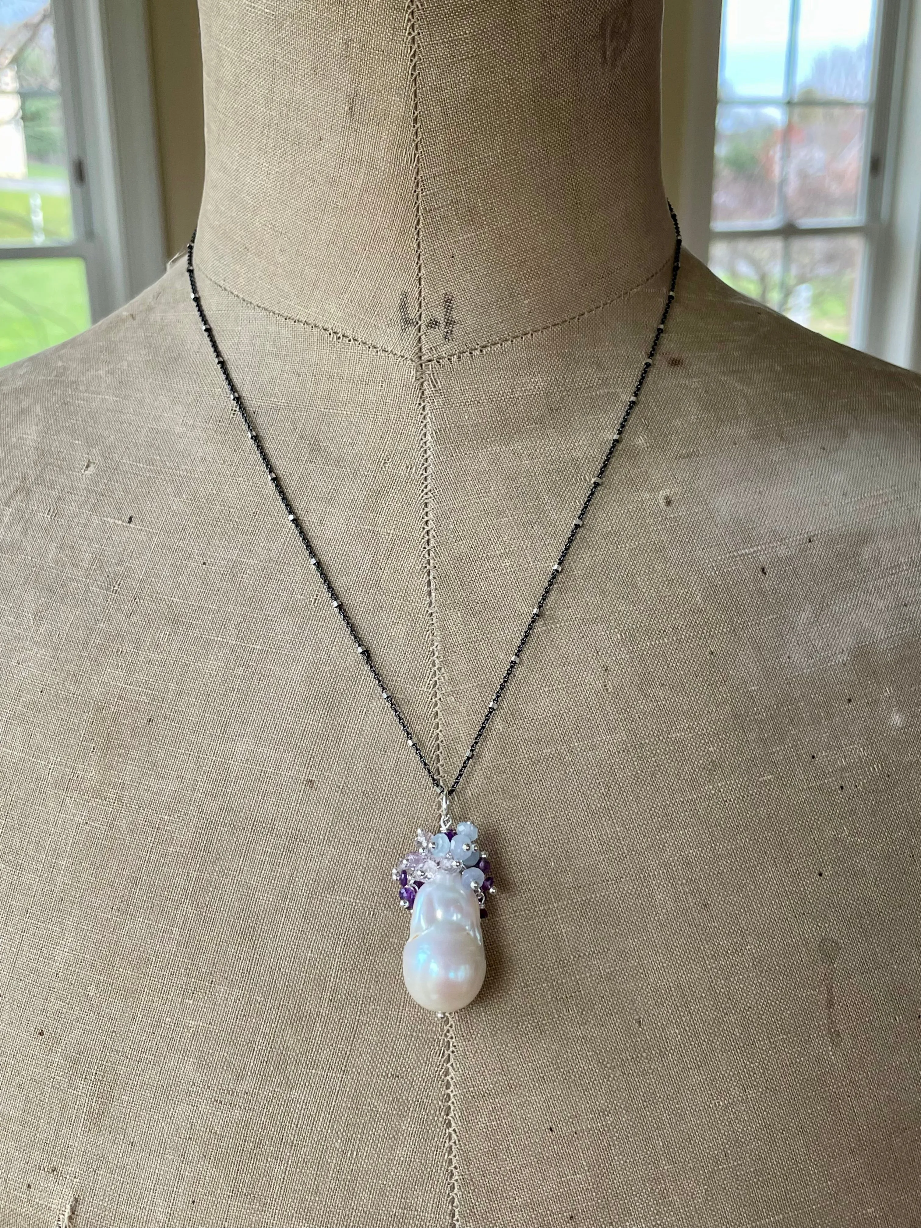 Baroque Pearl Cluster Pendant "Giverny Garden 1"