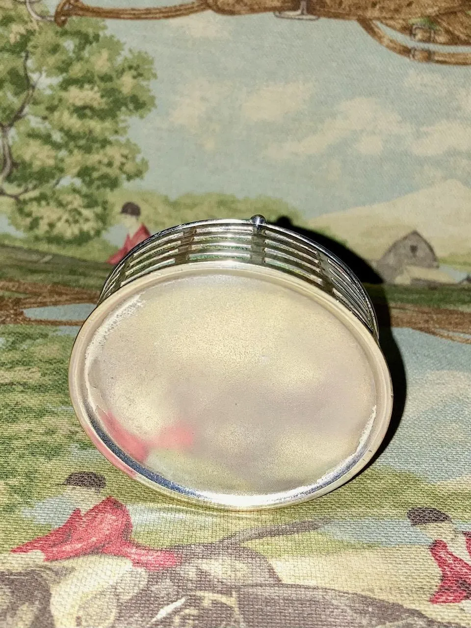 Box Sterling Silver with Side Saddle Theme Ring Container