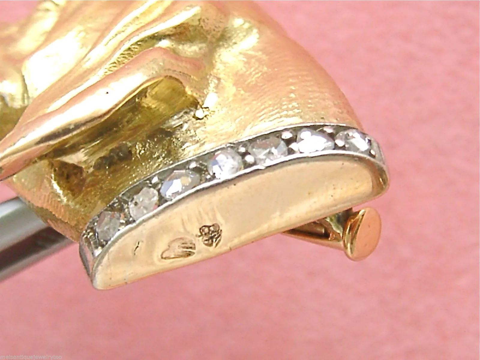 Brooch Hound Head Profile 18 kt Yellow Gold Platinum & Diamond Collar 20  Grams French Provenance
