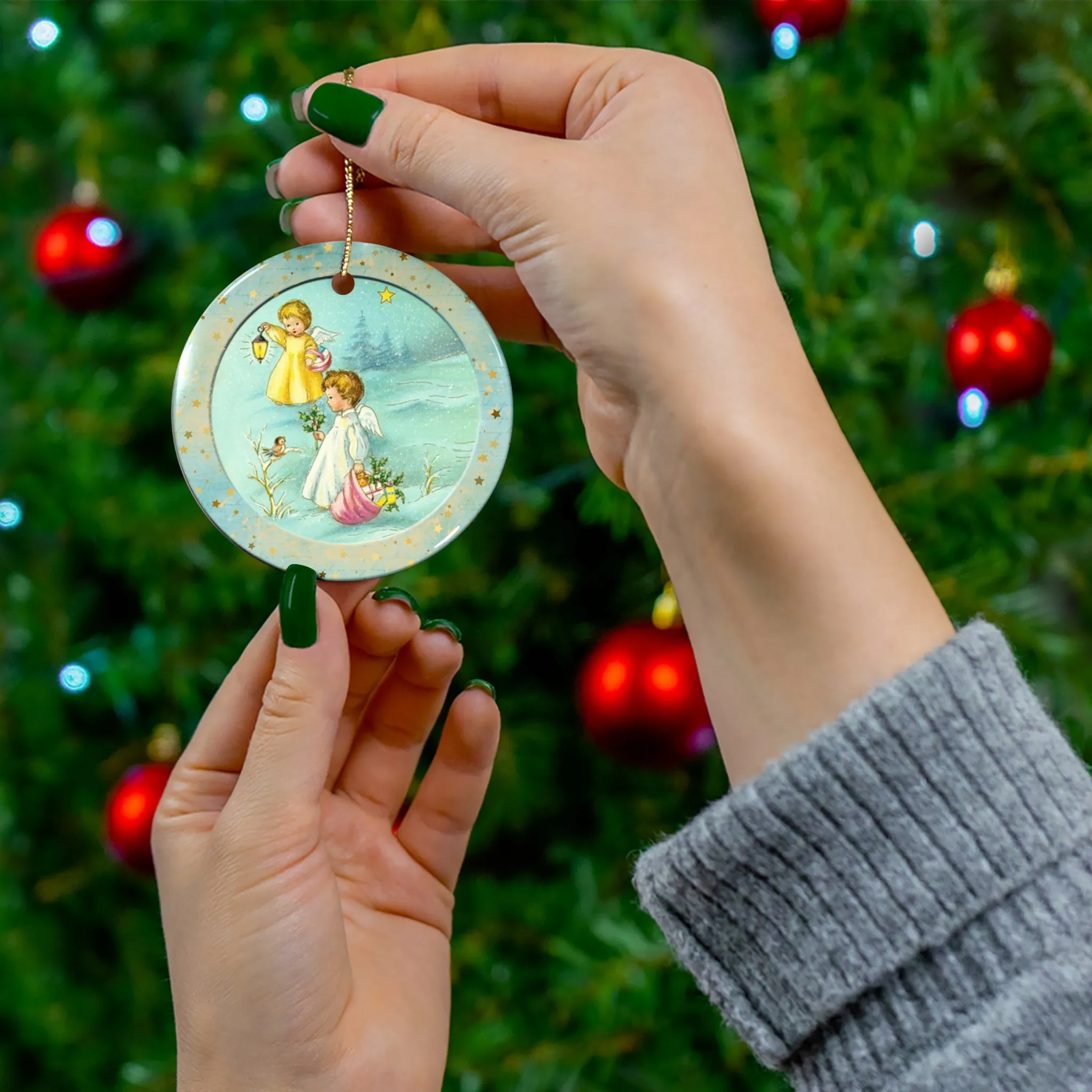 Christmas Kids Ceramic Disc Ornament       Item #3879214