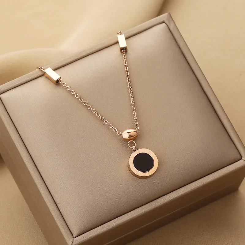 Exquisite 18K Gold-Plated Roman Numeral Timeless Elegance Necklace for Women