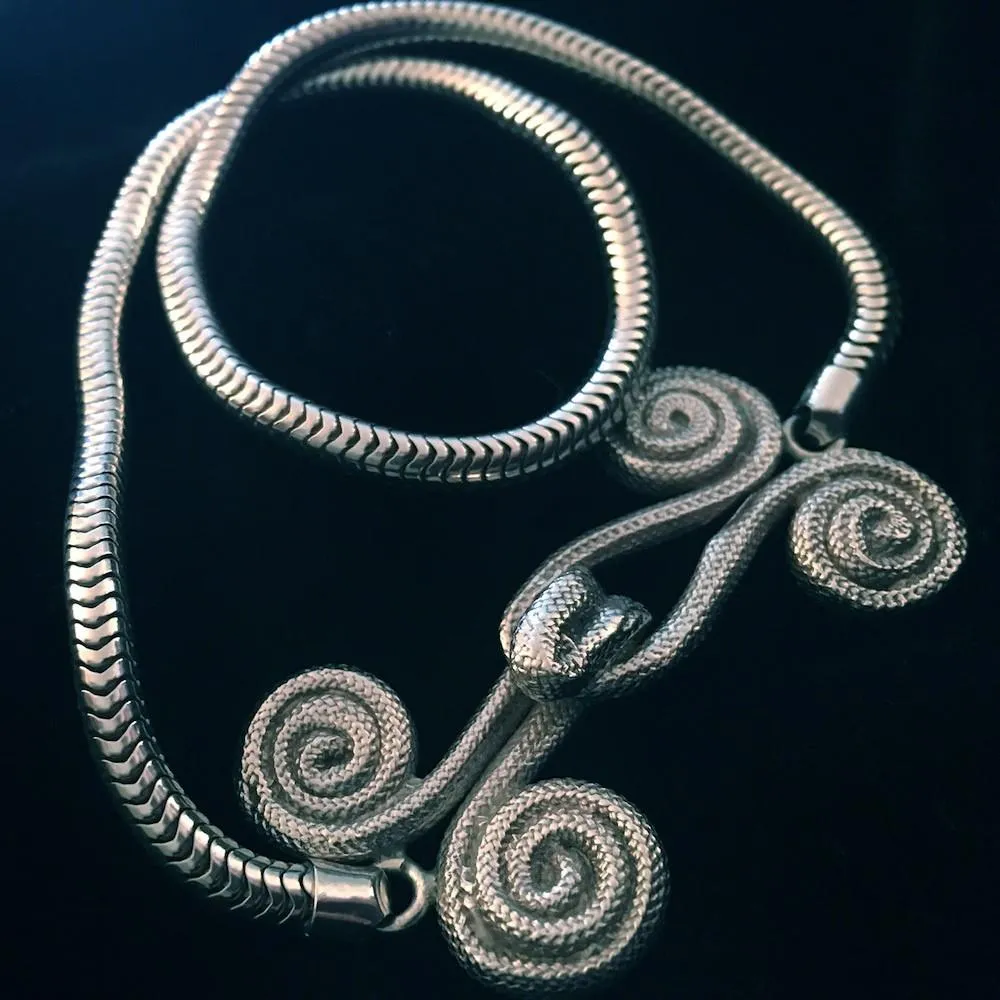 Hooked on You Choker
