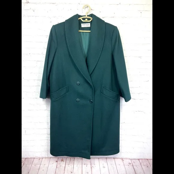 •Like New! VINTAGE |•FORECASTER•| Beautiful Emerald Green 100% Wool Coat