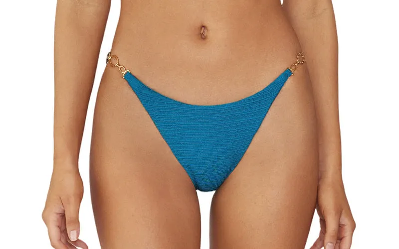 Mara Detail Tri-Mara Detail Bikini