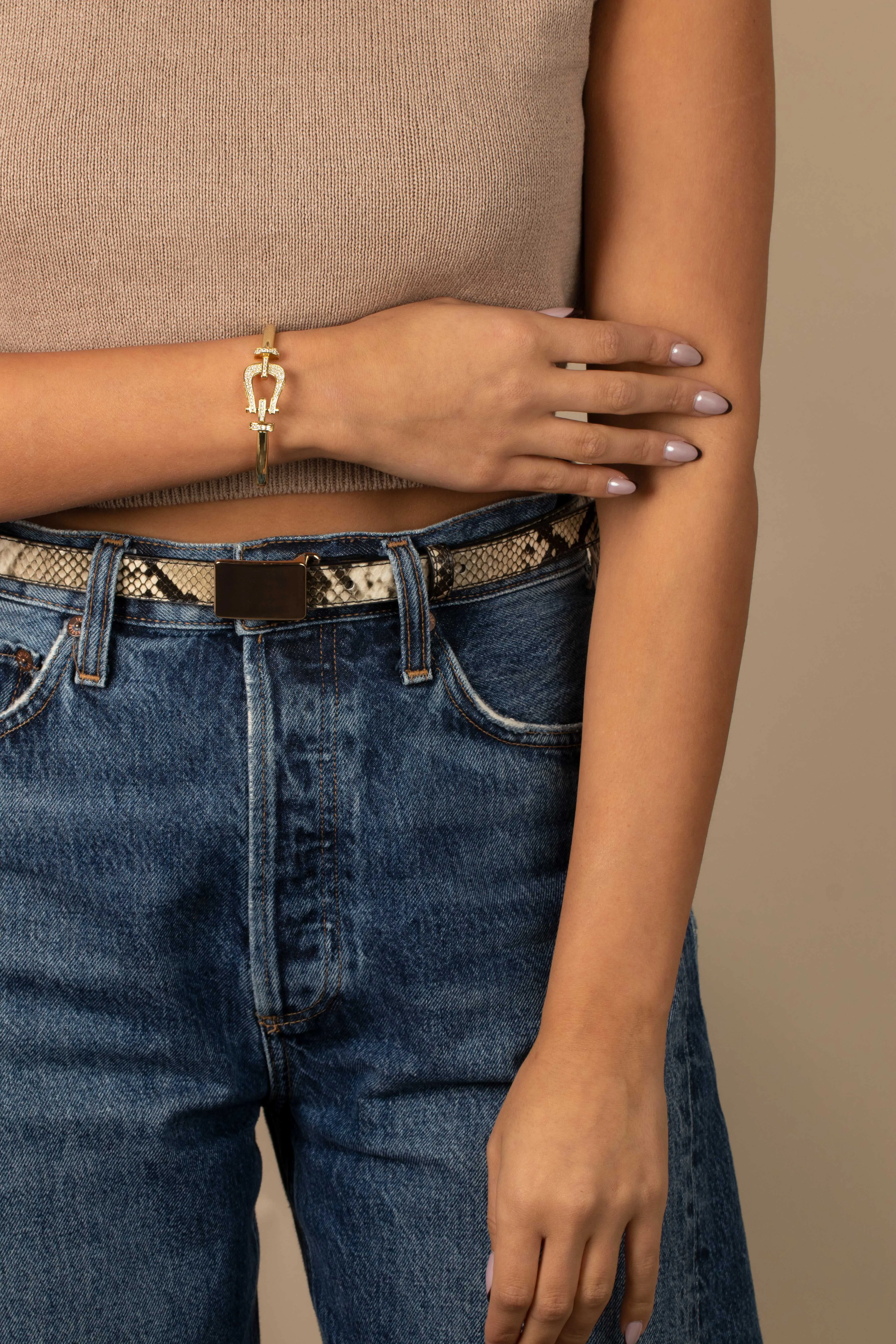 Pave CZ Horesbit Bangle Bracelet