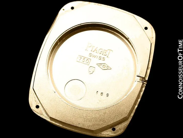 Piaget Vintage Midsize Mens Rectangular Handwound Watch with Sculptured Top - 18K Gold