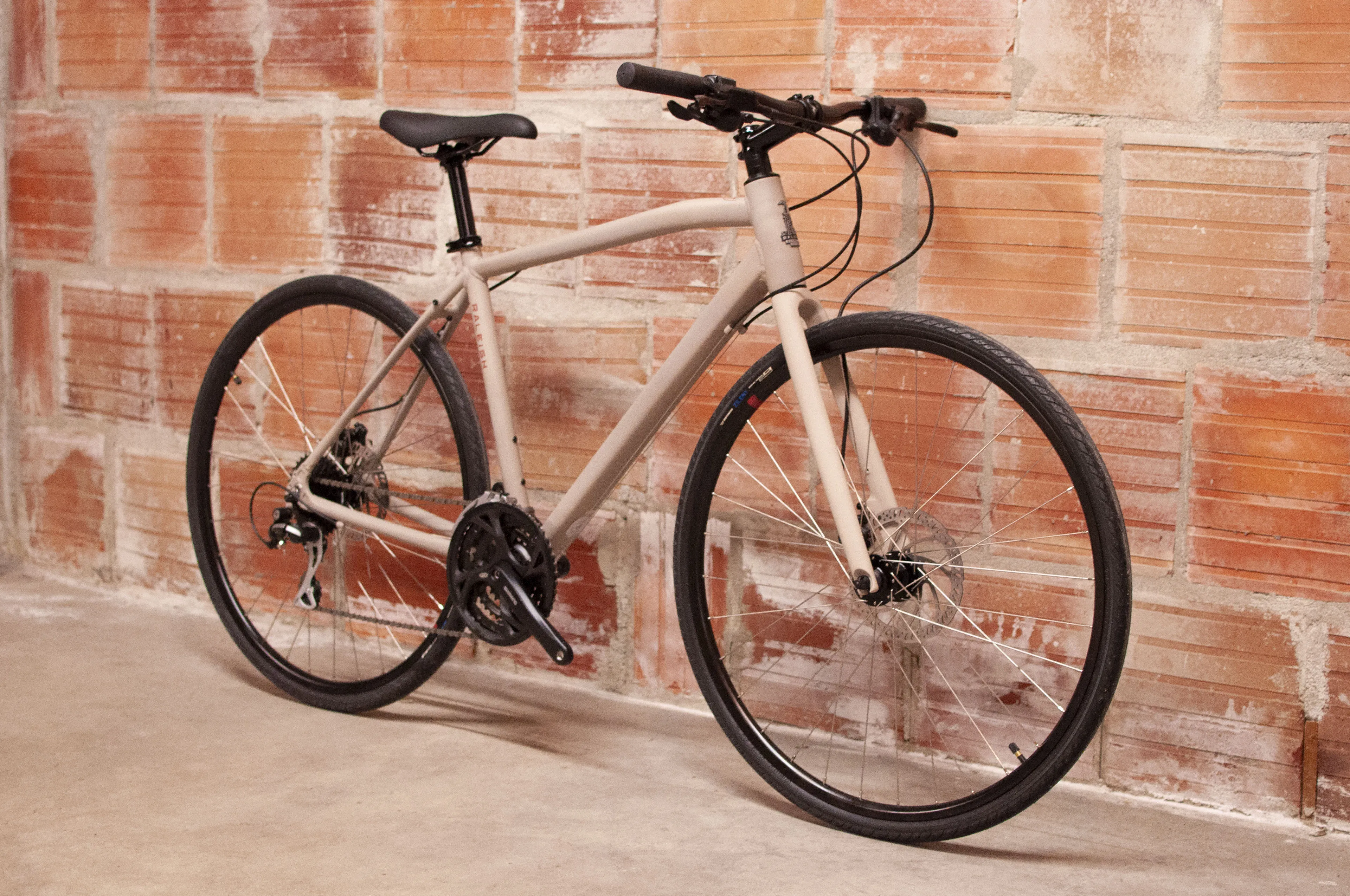 Raleigh Cadent 3 Hybrid Bike, Grey-Brown, MD
