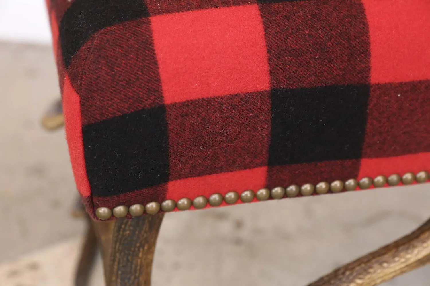Ralph Lauren 5' Huntley Lambswool Bench with Vintage European Stag Antler Legs