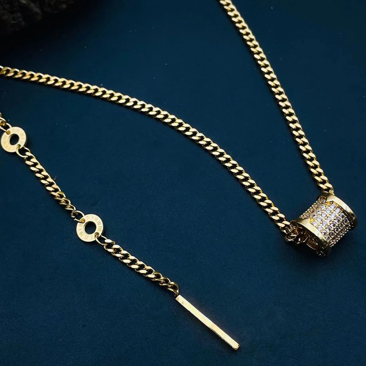 Roman Number Cubic Zirconia - 18K Gold Stainless Steel Curb Chain Necklace for Women
