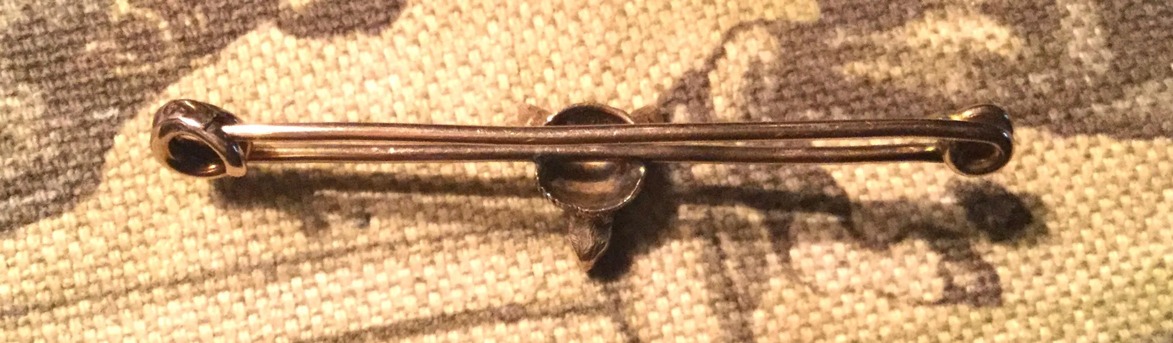 Stock Pin 9 ct Fox Mask with Ruby Eyes on Safety Pin Form