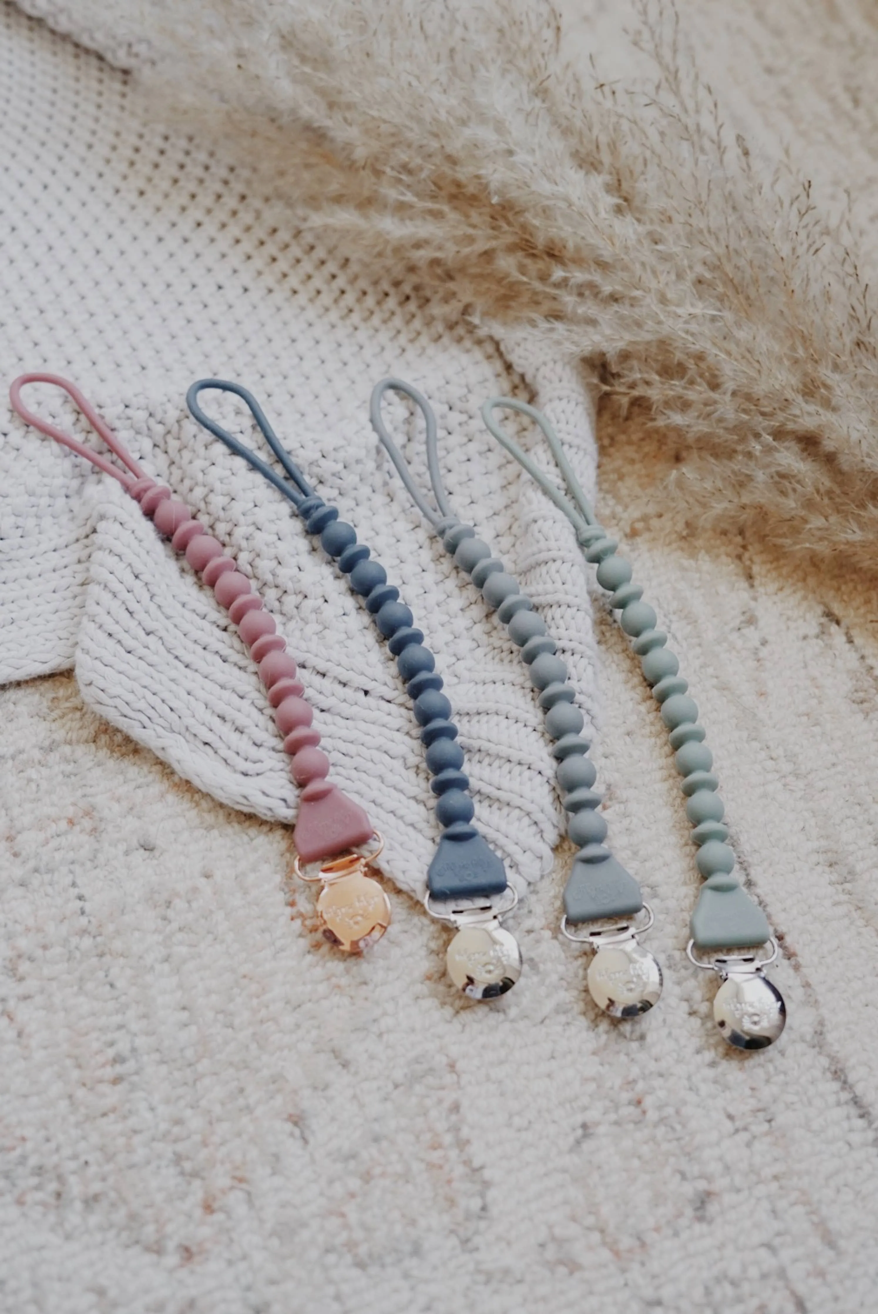 SUCCULENT BEADED SWEETIE STRAP SILICONE ONE-PIECE PACIFIER CLIP